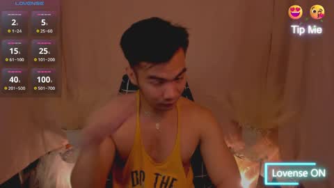 Snapshot of 000batman000 chatting on 12.06.24 Bruce online show from 12.06.24