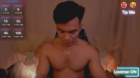 Snapshot of 000batman000 chatting on 12.07.24 Bruce online show from 12.07.24