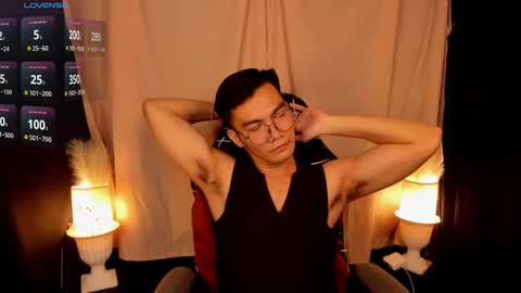 Snapshot of 000batman000 chatting on 02.10.25 Bruce online show from 02.10.25