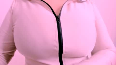 Valeria online show from 10.23.25