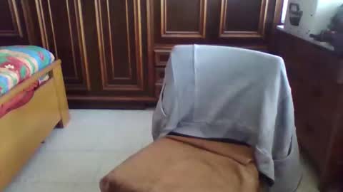 01hugo online show from 04.08.26