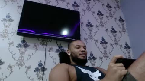 Snapshot of 0_kingsley chatting on 01.17.25 Kingsley online show from 01.17.25