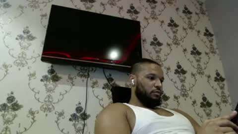 Snapshot of 0_kingsley chatting on 01.18.25 Kingsley online show from 01.18.25