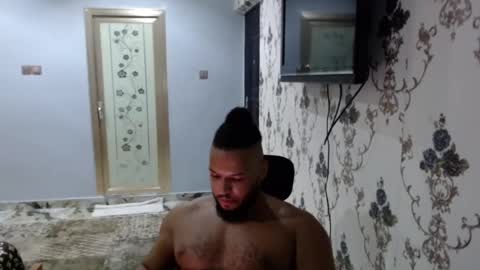 Snapshot of 0_kingsley chatting on 01.29.25 Kingsley online show from 01.29.25