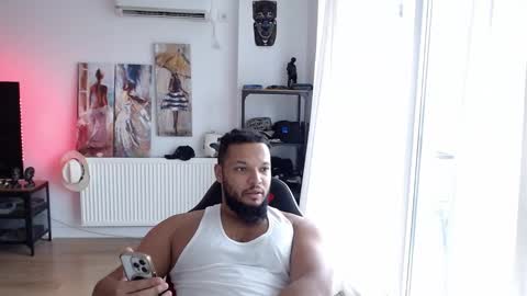 Snapshot of 0_kingsley chatting on 12.02.25 Kingsley online show from 12.02.25