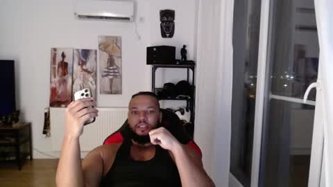 Snapshot of 0_kingsley chatting on 02.11.26 Kingsley online show from 02.11.26