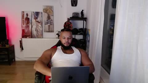 Snapshot of 0_kingsley chatting on 02.22.26 Kingsley online show from 02.22.26