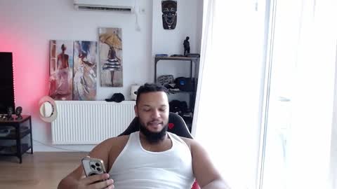 Snapshot of 0_kingsley chatting on 02.24.26 Kingsley online show from 02.24.26