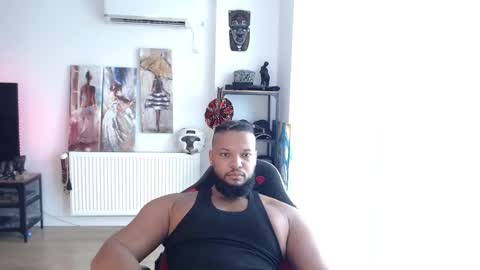 Snapshot of 0_kingsley chatting on 02.26.26 Kingsley online show from 02.26.26