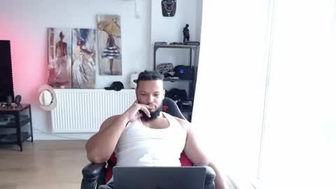 Snapshot of 0_kingsley chatting on 06.12.26 Kingsley online show from 06.12.26