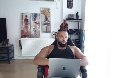 Snapshot of 0_kingsley chatting on 06.15.26 Kingsley online show from 06.15.26