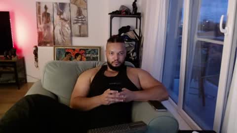 Snapshot of 0_kingsley chatting on 06.16.26 Kingsley online show from 06.16.26
