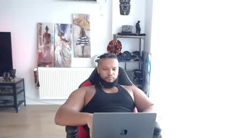 Snapshot of 0_kingsley chatting on 06.16.26 Kingsley online show from 06.16.26