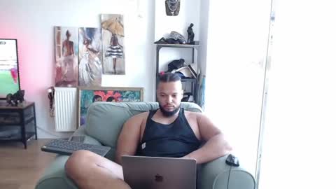 Snapshot of 0_kingsley chatting on 06.17.26 Kingsley online show from 06.17.26