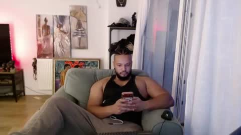 Snapshot of 0_kingsley chatting on 06.19.26 Kingsley online show from 06.19.26