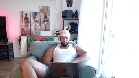 Snapshot of 0_kingsley chatting on 07.13.26 Kingsley online show from 07.13.26