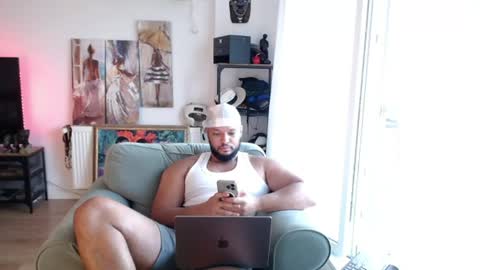 Snapshot of 0_kingsley chatting on 07.14.26 Kingsley online show from 07.14.26