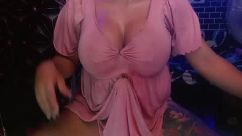 Snapshot of 11inchmonstercock4u chatting on 07.09.26 i am trixie im Your Selfsucking Mistress online show from 07.09.26