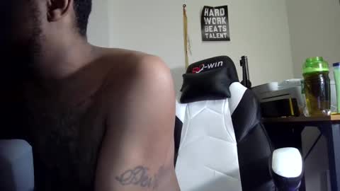 Snapshot of 11inchtattedtrinibad chatting on 01.19.25 11inchtattedtrinibad online show from 01.19.25