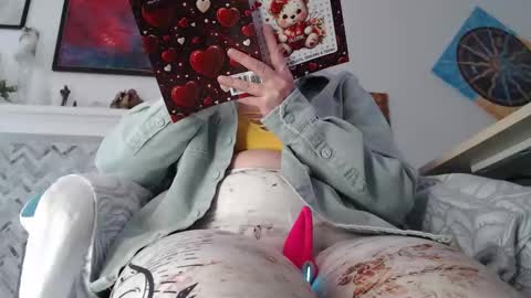 Aurora Willows online show from 02.08.26