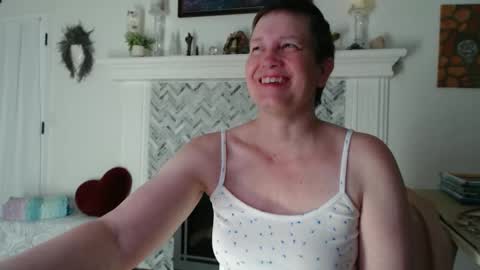 Aurora Willows online show from 03.10.26