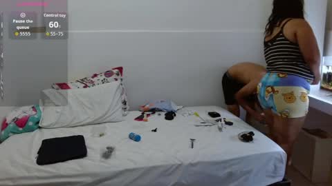 Snapshot of 18and45couple chatting on 04.12.26 18and45couple online show from 04.12.26