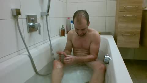 Snapshot of 19berni91 chatting on 12.12.24 berni online show from 12.12.24