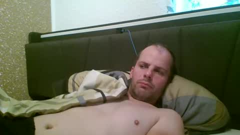 Snapshot of 19berni91 chatting on 09.14.25 berni online show from 09.14.25