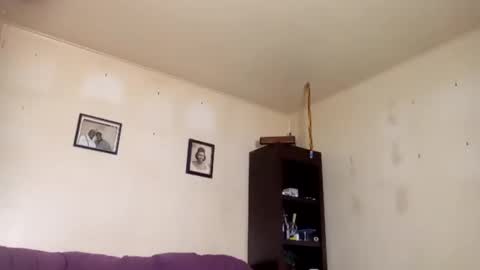 Snapshot of 1_sexyy_di chatting on 12.10.24 420- online show from 12.10.24