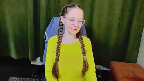 Snapshot of 1goldilocks chatting on 02.24.26 online show from 02.24.26