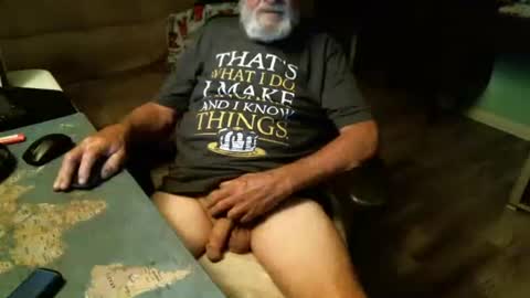 Snapshot of 1handyanddee chatting on 03.15.26 1handyanddee online show from 03.15.26