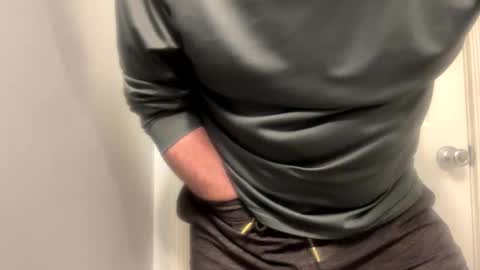 Snapshot of 1hunglo412 chatting on 02.22.26 1hunglo412 online show from 02.22.26