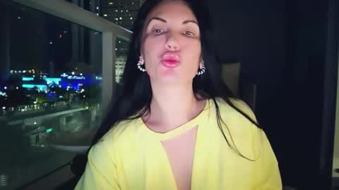 Onna online show from 04.08.26