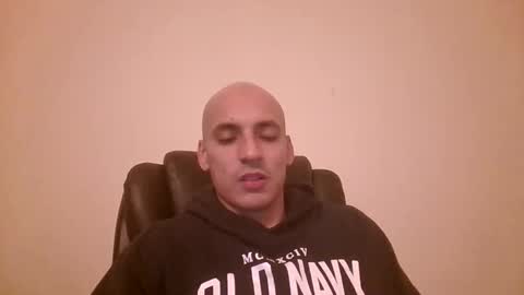Snapshot of 1luv2cum chatting on 01.08.26 sabotagegoat online show from 01.08.26