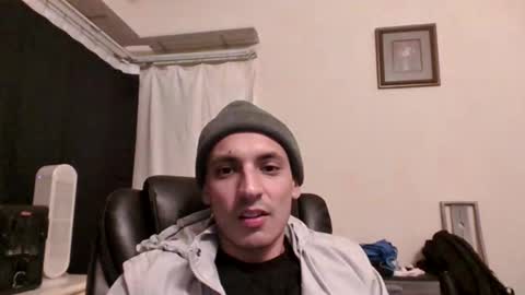Snapshot of 1luv2cum chatting on 02.18.26 sabotagegoat online show from 02.18.26