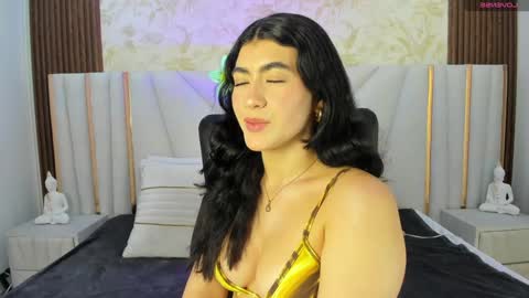 Snapshot of 1m_emily chatting on 01.28.25 . online show from 01.28.25