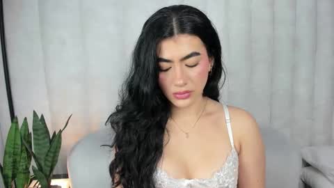 Snapshot of 1m_emily chatting on 11.29.25 . online show from 11.29.25