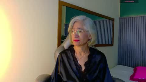 Miss Monserrate online show from 06.26.26