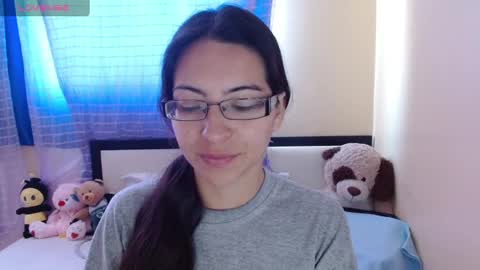 Snapshot of 1sasha_grey__1 chatting on 02.12.25 paola online show from 02.12.25