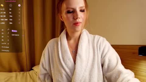 VICTORIA online show from 10.25.25