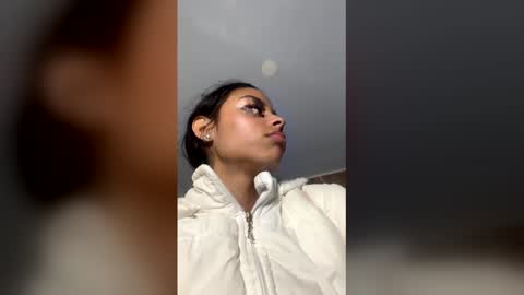 1Threestar online show from 03.05.26