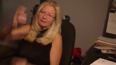 Susan online show from 12.19.24