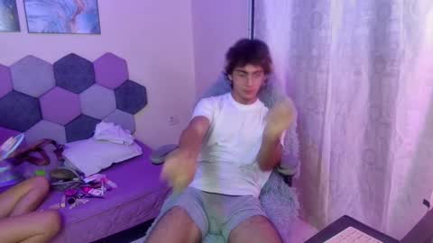 2006_tgn online show from 09.18.25