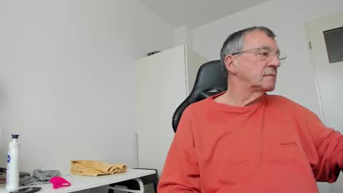 Henk online show from 02.10.25