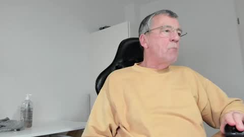 Henk online show from 02.16.25