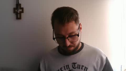 Snapshot of 21jus chatting on 10.31.25 21jus online show from 10.31.25