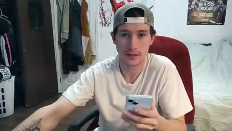 Snapshot of 21yearsy0ung9icheshung chatting on 02.27.25 AlecurClit online show from 02.27.25