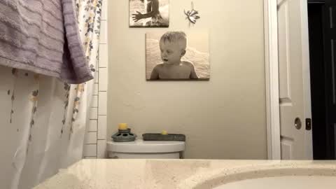 Snapshot of 22bigelo2316 chatting on 02.24.25 22bigelo2316 online show from 02.24.25