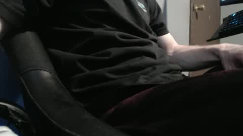 Snapshot of 2big2hype chatting on 02.08.26 cheif online show from 02.08.26