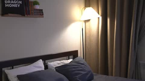 Elley  online show from 03.12.26